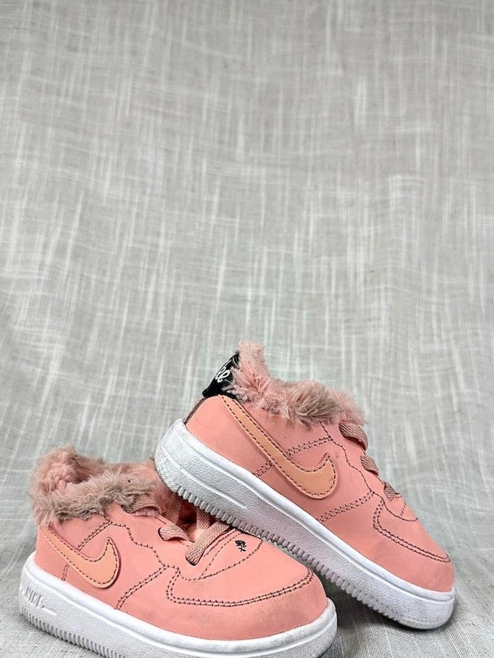 Nike Force 1 Low Toddler Pink & White Fur-Lined Sneakers Valentines Day